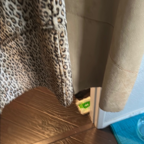 Beige Leopard-Trimmed Women's Coat - Picture 3 of 8